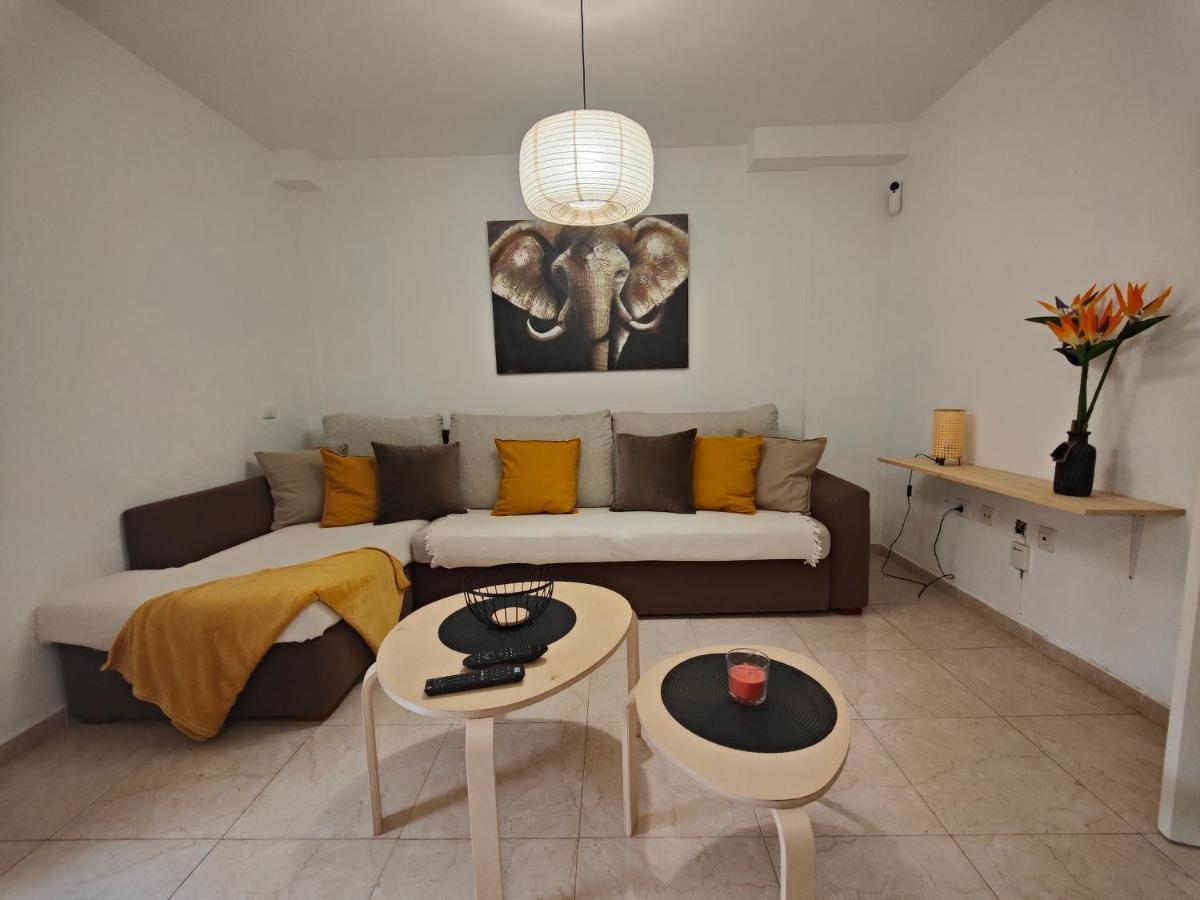Iris Holiday Apartment Candelaria Bagian luar foto